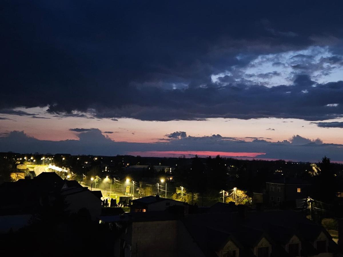 Sloneczny Apartament Warka Eksteriør billede
